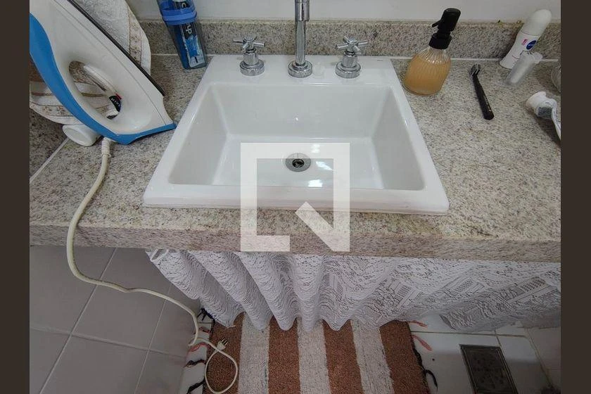 Furnished 75 m² apartment with 2 bedrooms and an ensuite — photo 10