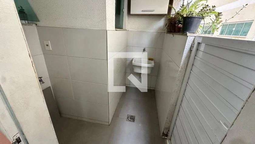 2-bedroom house with a washing machine — photo 9