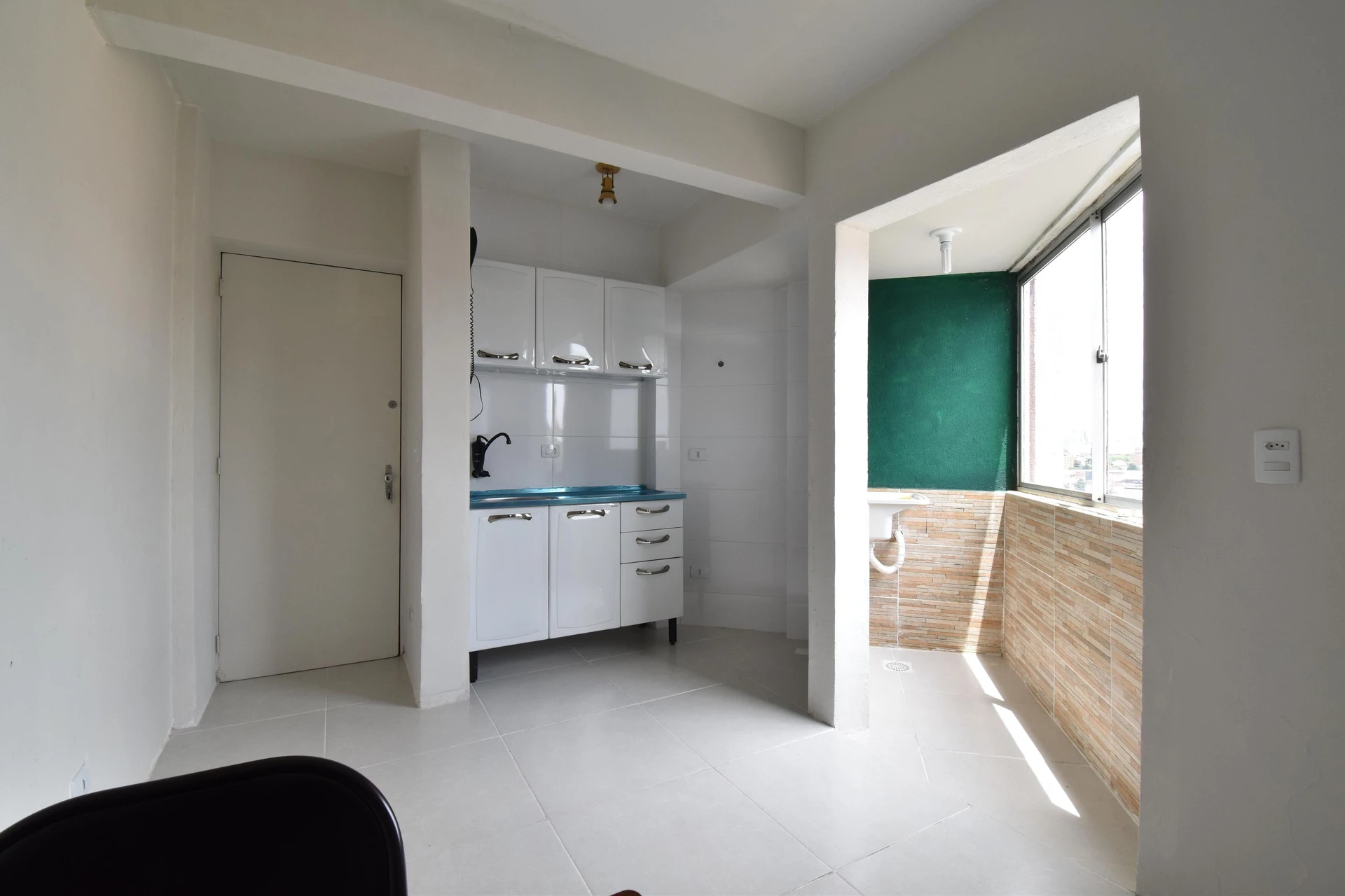 One-bedroom, 30 m² apartment in Curitiba — photo 2