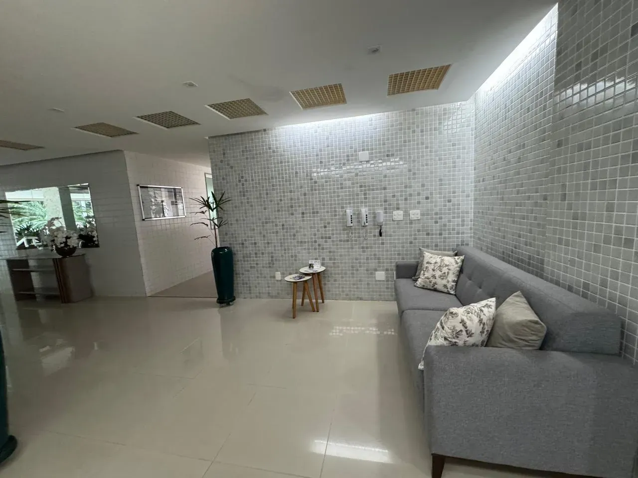 2-bedroom apartment, both with their own bathrooms, 96 m² — photo 24