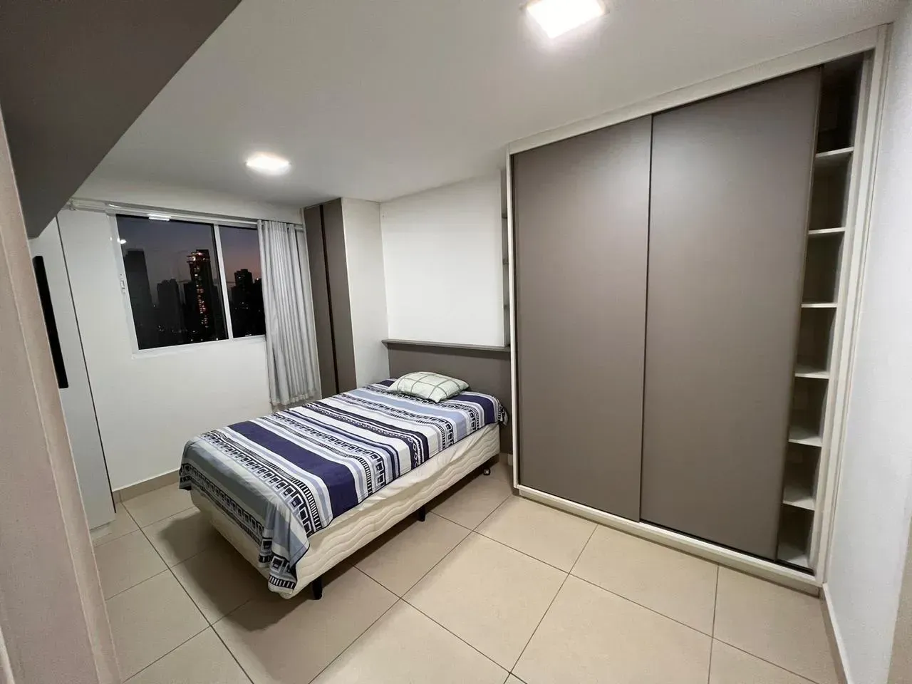 Меблированная квартира 57 м² на 21 этаже