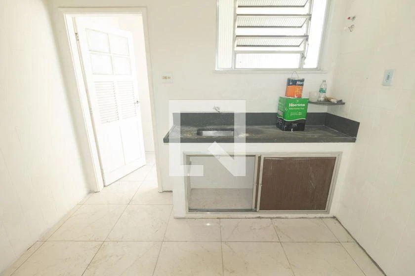 Apartamento com 2 quartos e cozinha fechada de 60 m² — photo 9