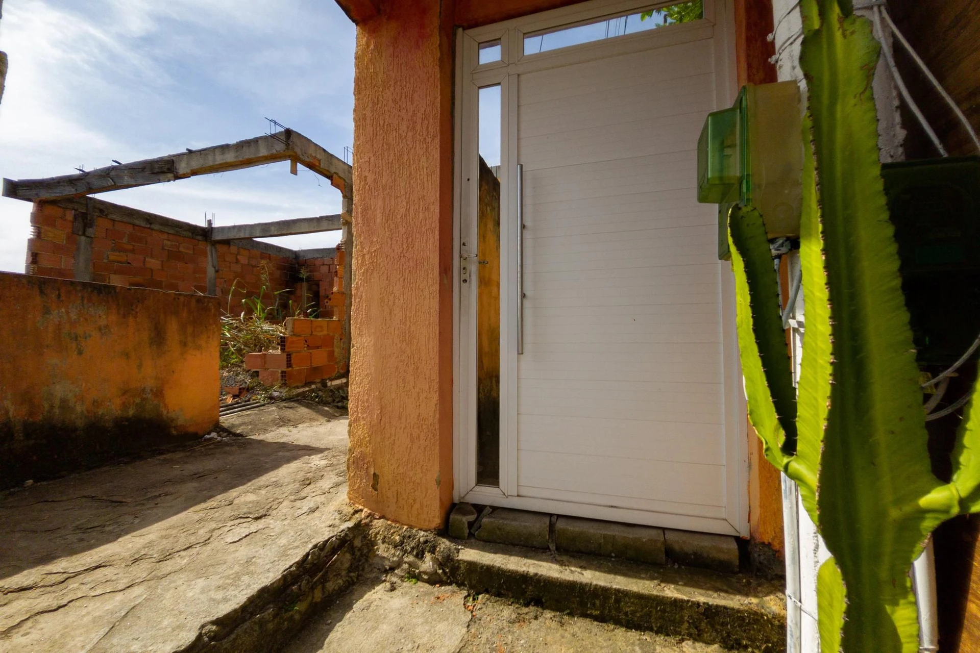 Furnished house with 2 bedrooms and 1 bathroom — photo 13