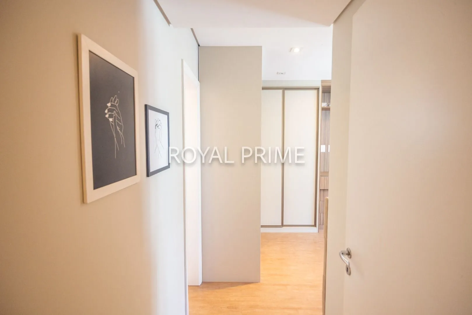 Apartamento de 3 dormitorios con cocina abierta y BBQ privado — photo 25