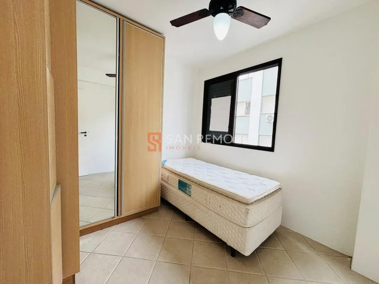 2-bedroom apartment with a washing machine — photo 16