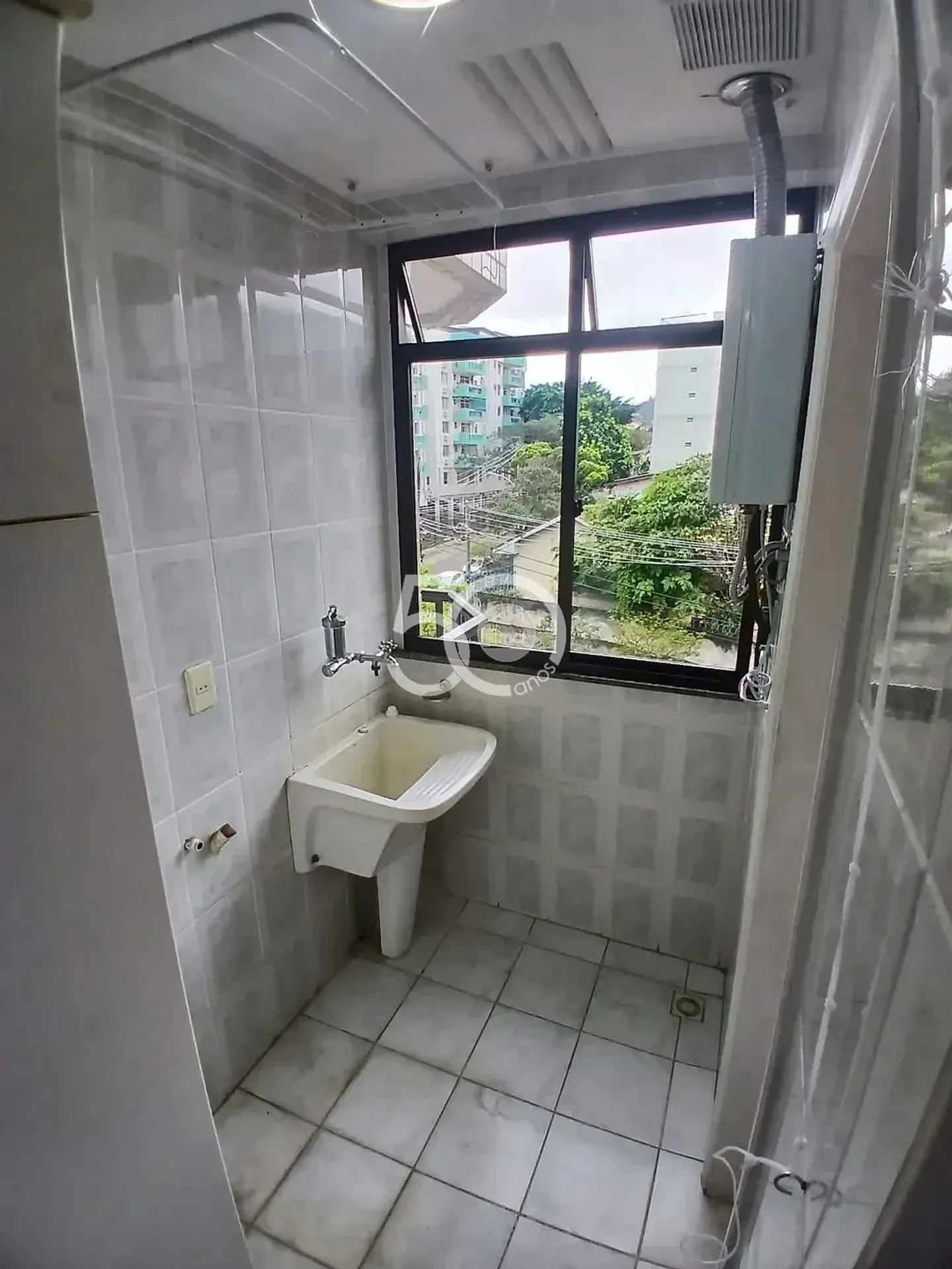 98 m² apartment with 3 bedrooms and 2 garage spaces — photo 20