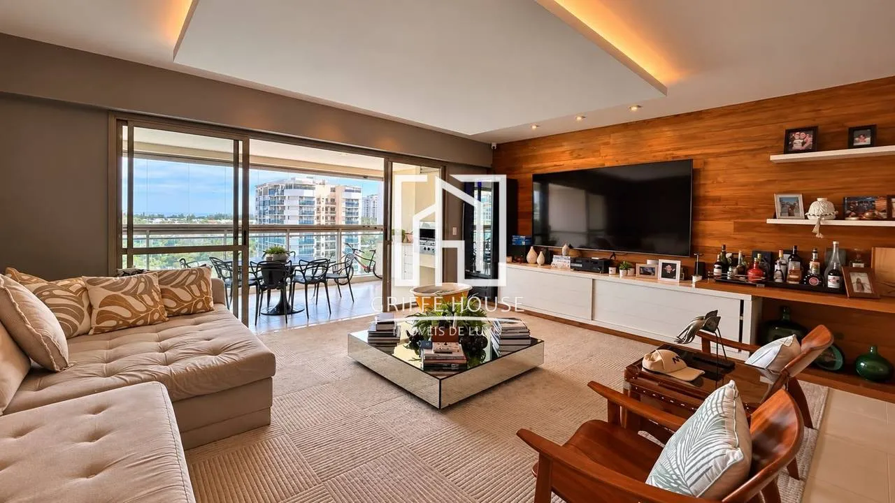 Furnished apartment, 233 m², with a bathtub