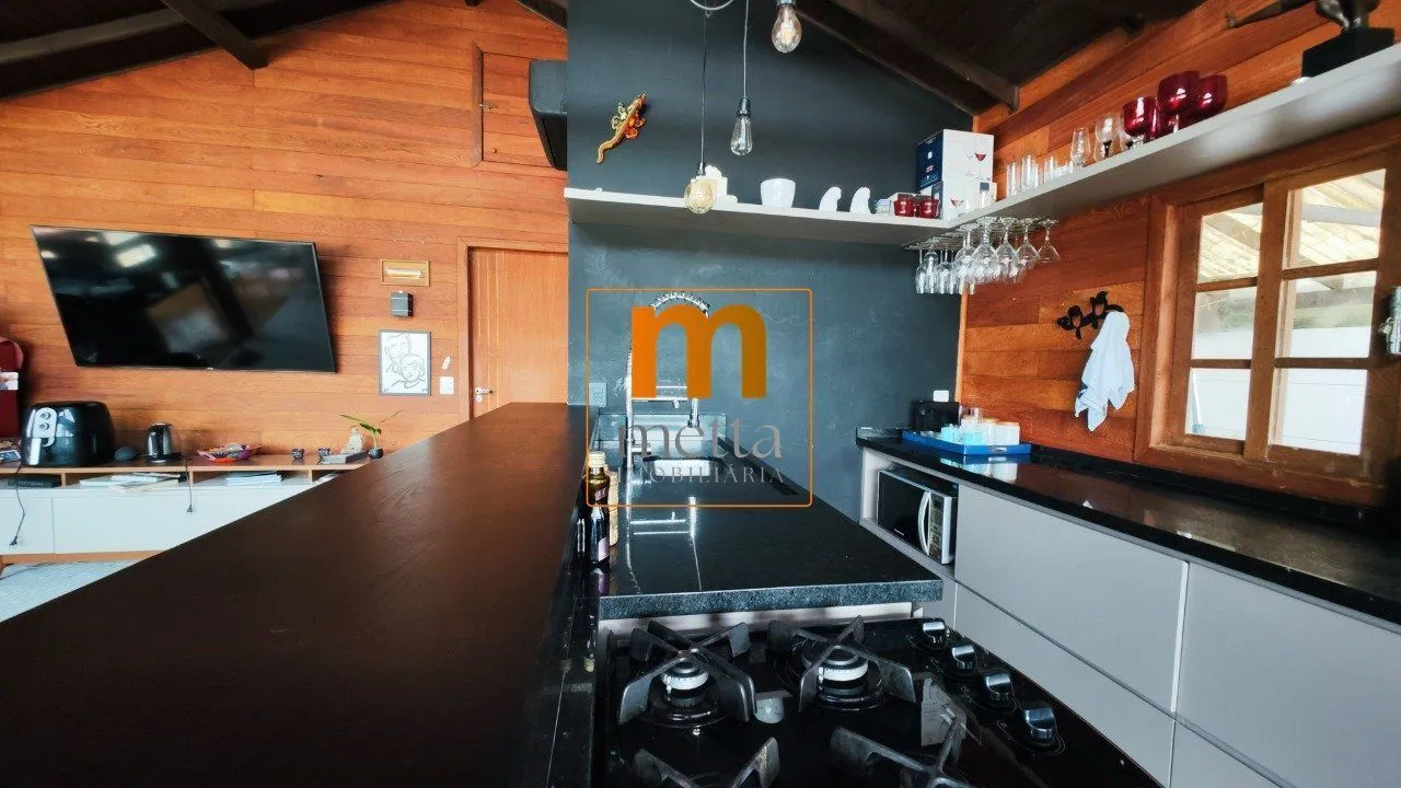 Меблированный дом с 2 спальнями, 3 ванными и 400 м² — photo 62
