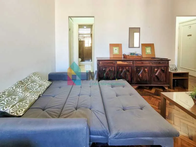 Furnished 1-bedroom apartment with city view — photo 11