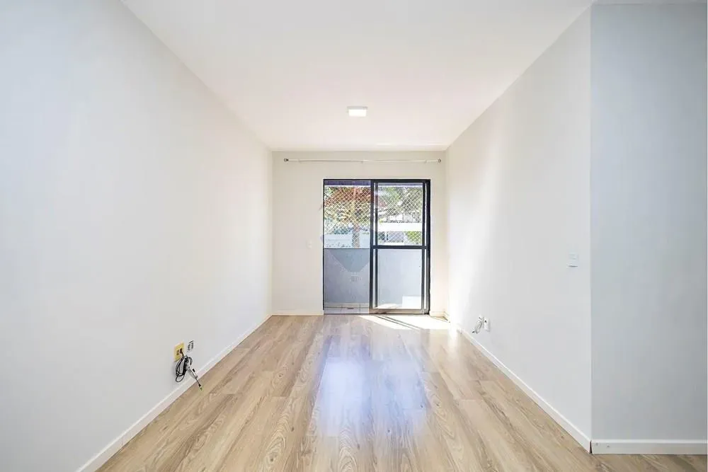 3-bedroom rental apartment with 96 m² and 1 parking — photo 2