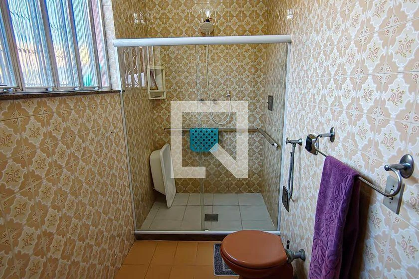 Casa de 420 m² com 4 quartos, 3 vagas e quintal — photo 31