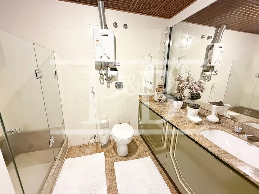 Furnished apartment with 3 bedrooms and 3 bathrooms — photo 31