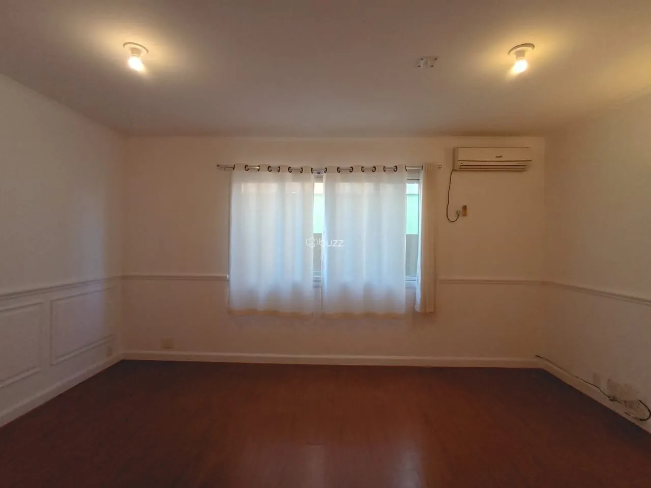 House with 4 en-suite rooms and 6 bathrooms, 301 m² — photo 31