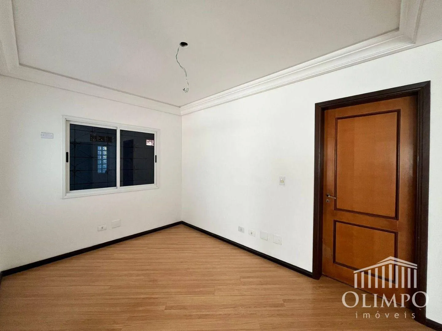 Unfurnished house with 4 bedrooms and a gas kitchen — photo 8