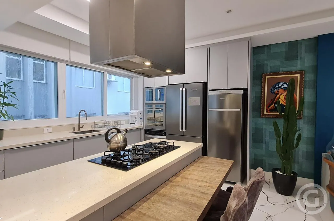 2 quartos e varanda envidraçada: apartamento de 142 m² — photo 2