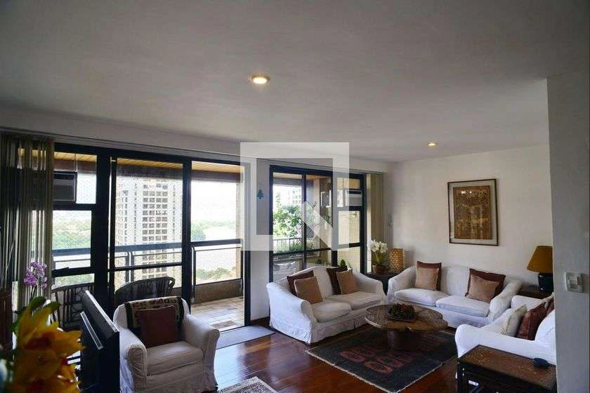 139 m² apartment with glassed-in balcony and 2 parking spots — photo 2