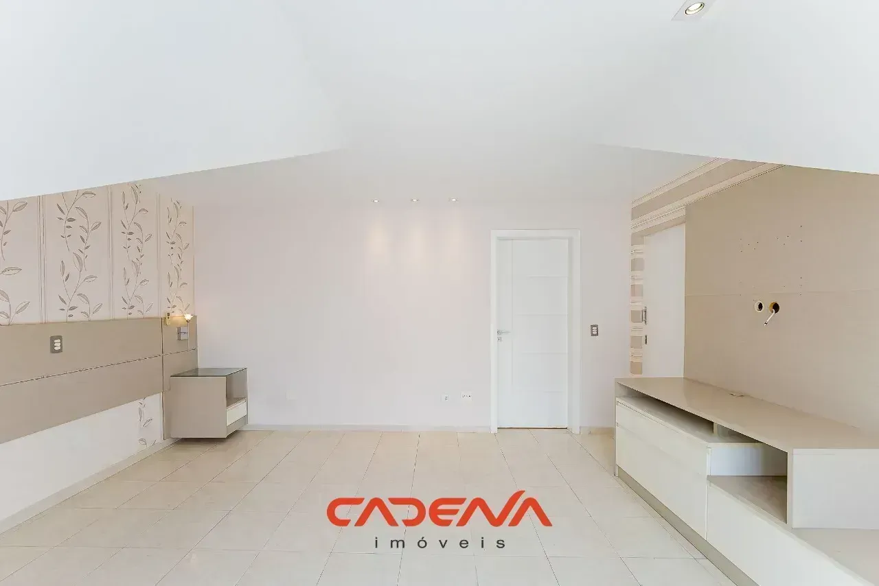 Будинок 390 м² з 4 спальнями-сюїтами та 4 місцями — photo 26