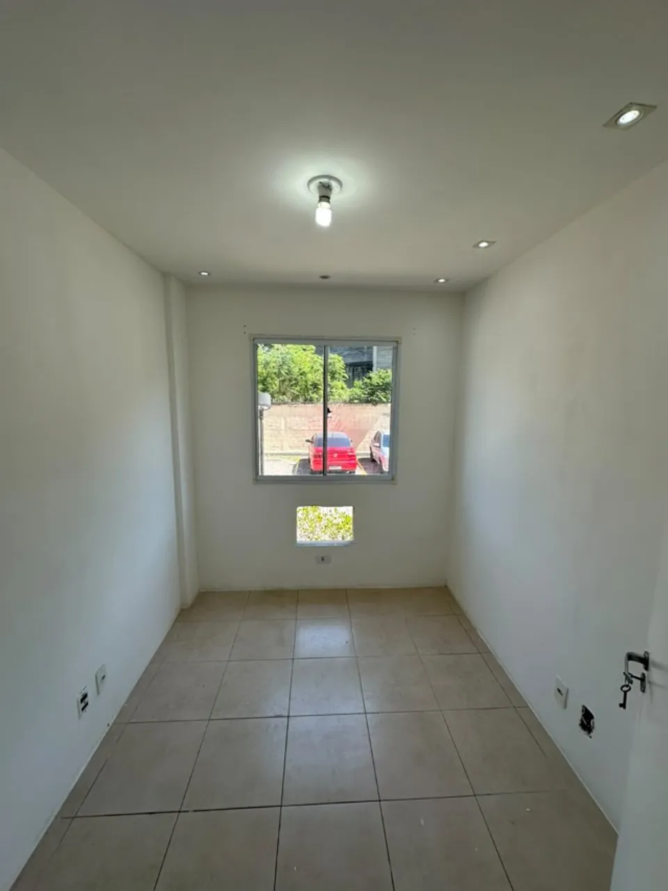 Apartamento de 2 quartos em condomínio com piscina — photo 4
