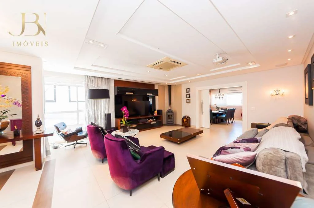 Casa em condomínio com 3 suítes e 6 banheiros — photo 2