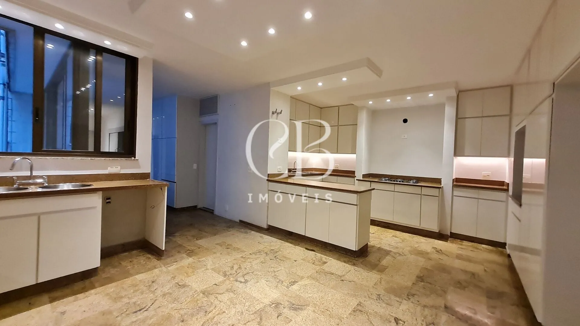 Apartment with 4 bedrooms and 4 bathrooms, 464 m² — photo 27