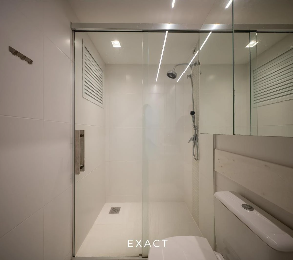 3-bedroom apartment in a building with a gym — photo 13