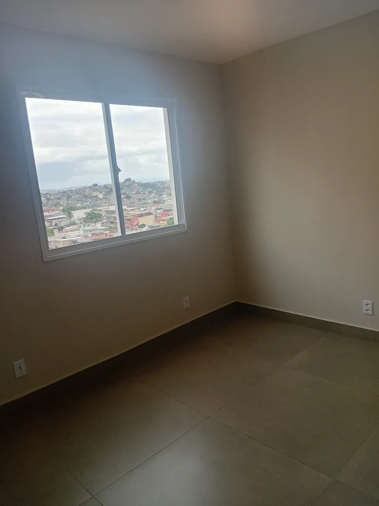 2-bedroom apartment in a building with a gym — photo 17