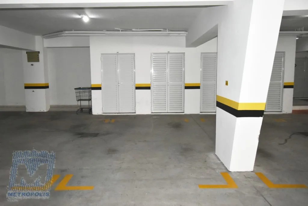 2-bedroom apartment with a mountain view in Florianópolis — photo 28