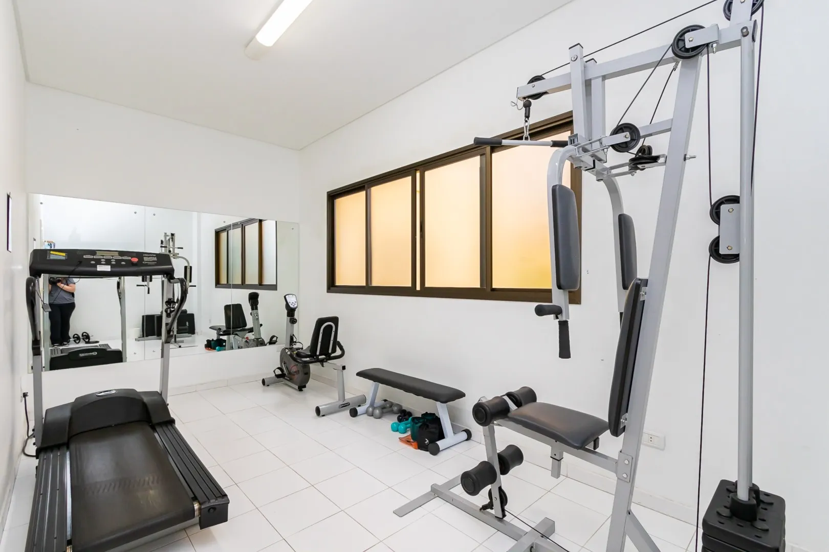Квартира с балконом 136 м² и 3 спальнями — photo 14
