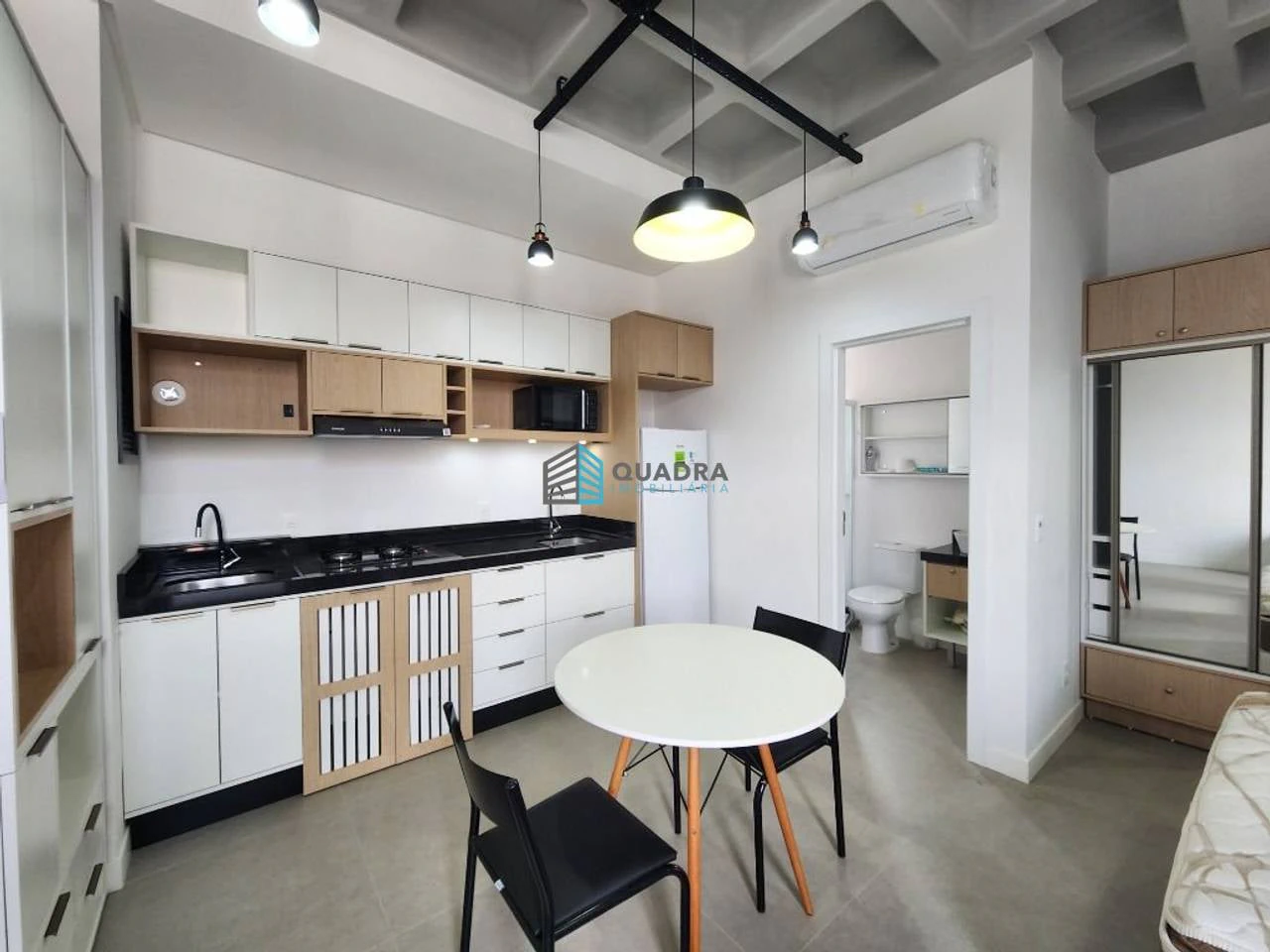 Furnished apartment, 34 m², with a home office — photo 11