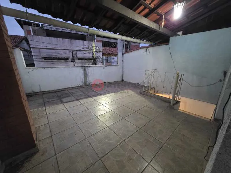 Unfurnished house with 3 bedrooms and 1 bathroom — photo 21