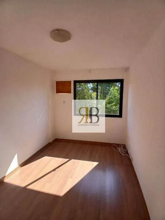 3-bedroom apartment in a building with a pool — photo 22