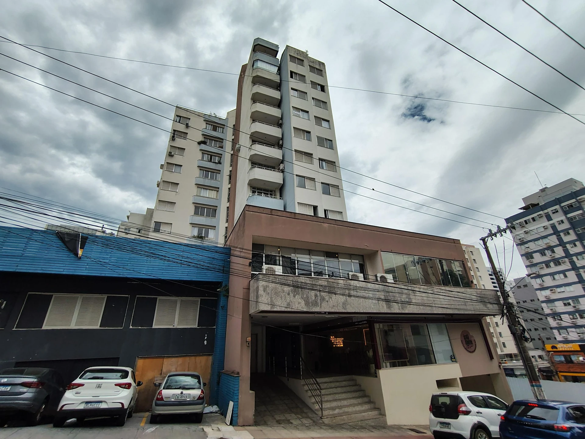 2-bedroom apartment with a washing machine in Florianópolis — photo 28