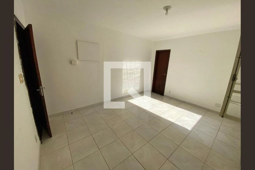 Rental house with 6 bedrooms and 704 m² — photo 22