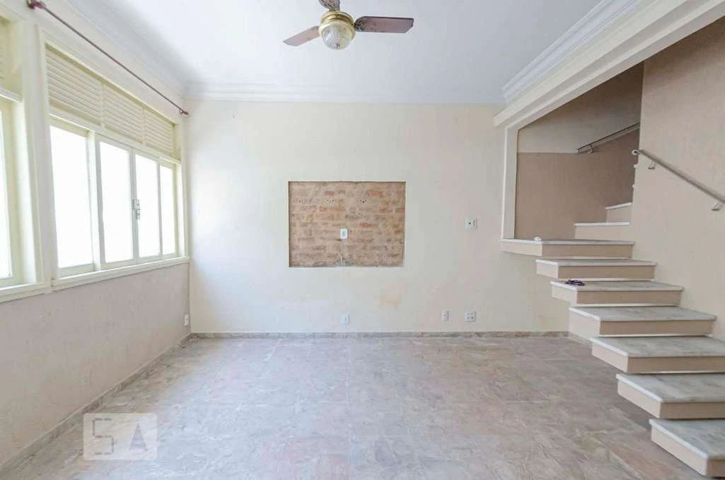 House with shared BBQ area and 5 bedrooms — photo 8