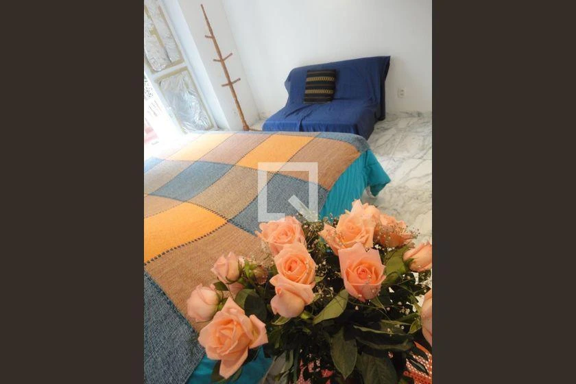 Furnished apartment with 4 bedrooms and 120 m² — photo 4