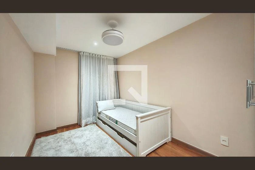 Washing machine in a 4-bedroom apartment, 205 m² — photo 39
