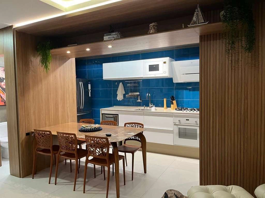 Furnished 189 m² apartment with 3 bedrooms and balcony — photo 2
