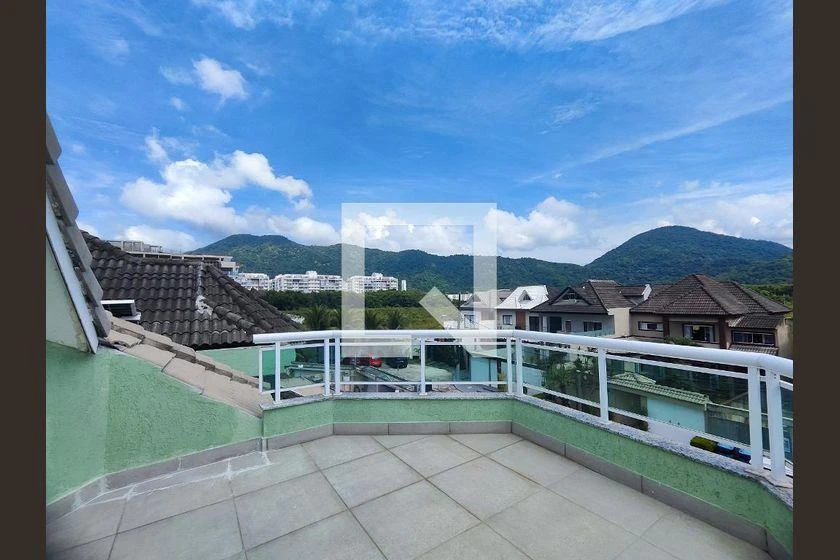 Rental apartment with 4 en-suite bedrooms and 350 m² — photo 9