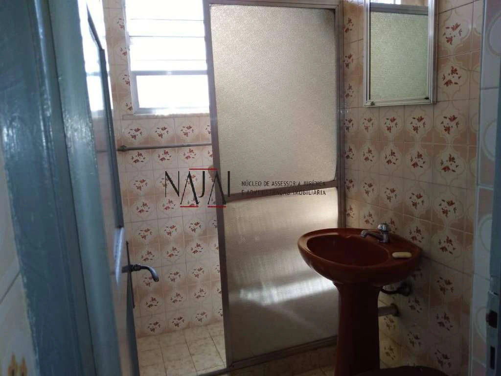 Furnished house with 5 bedrooms and a private garden — photo 18