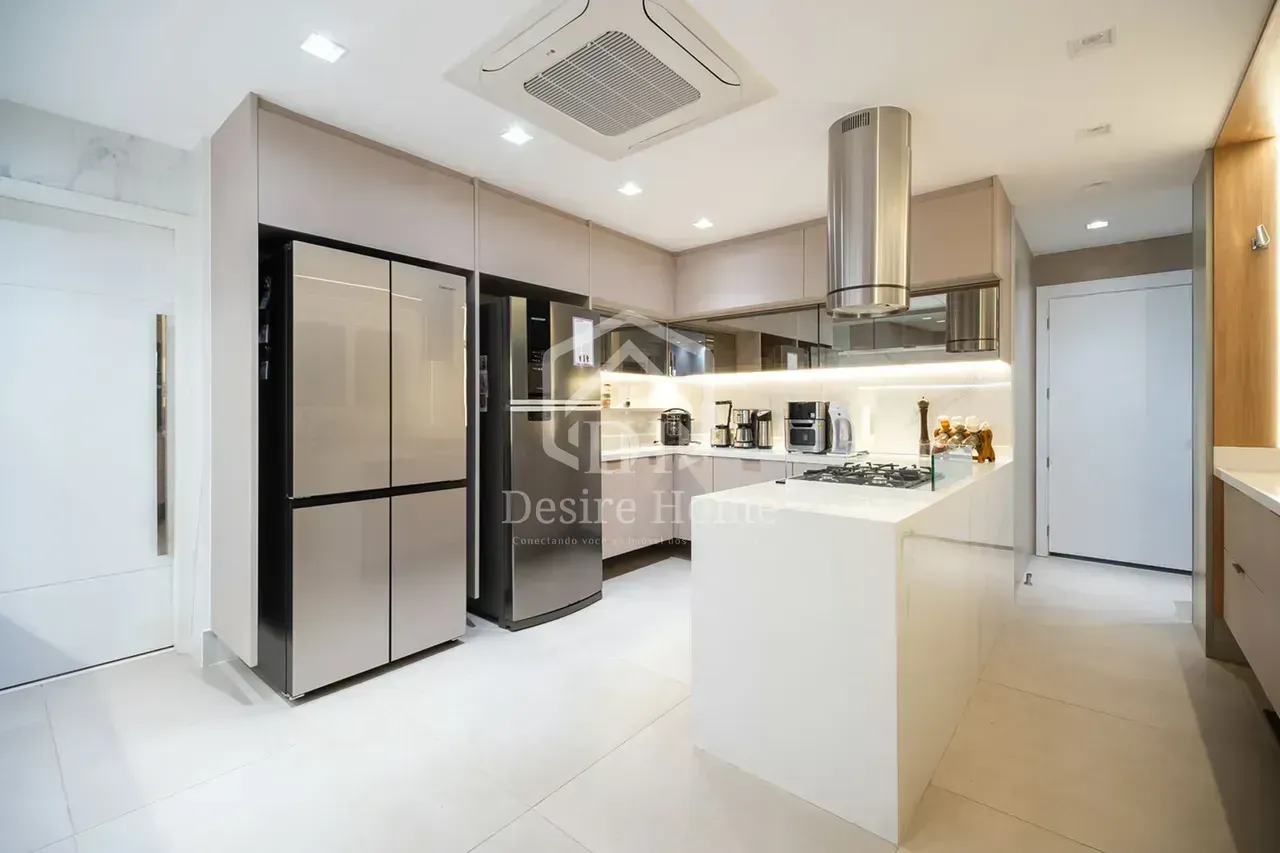 Apartment with 4 bedrooms and integrated kitchen, 266 m² — photo 2