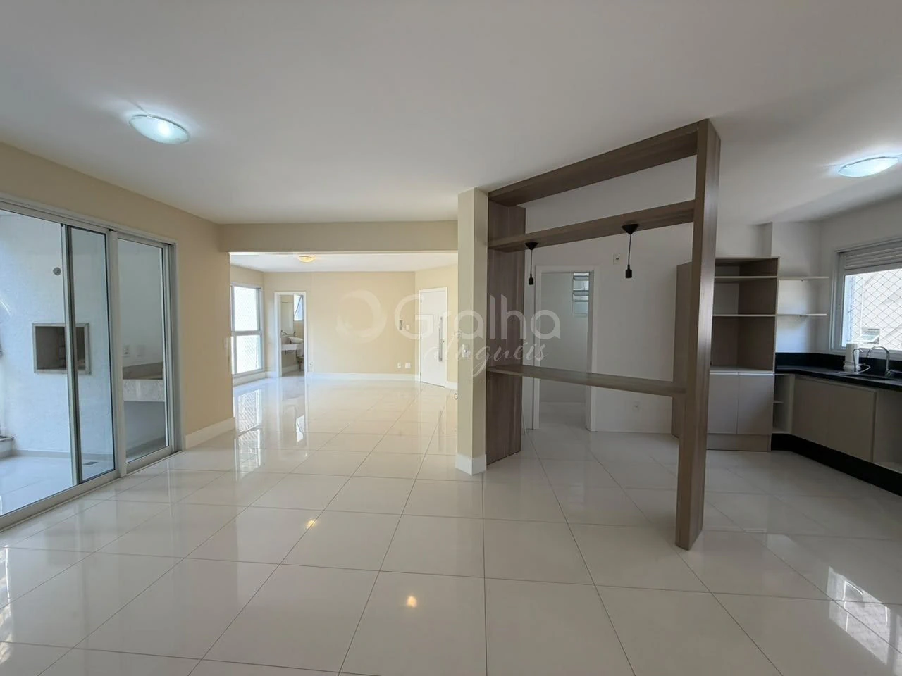 Apartamento de 4 dormitorios 253 m² con 3 plazas y 4 baños — photo 9