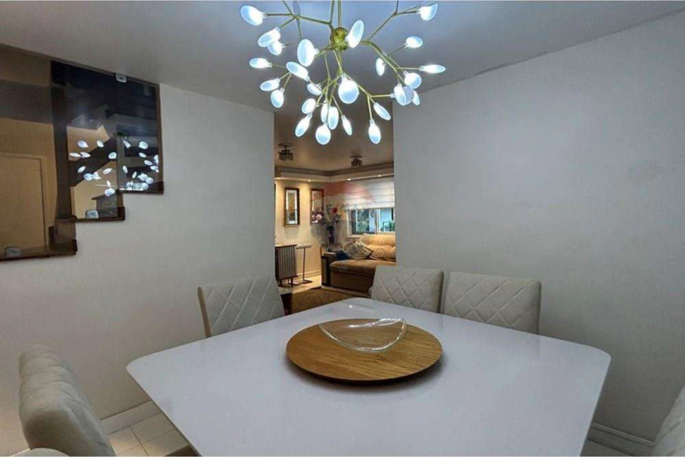 238 m² house with 6 bedrooms, 2 en-suites and 2 parking — photo 15