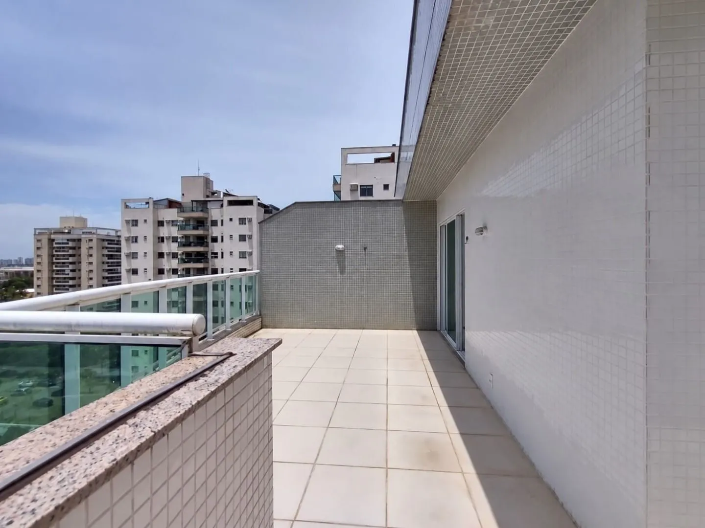 2-bedroom apartment in a building with a sauna — photo 3