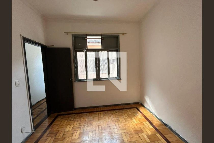 Деревянный пол или ламинат и 2 спальни: дом 80 м² — photo 6