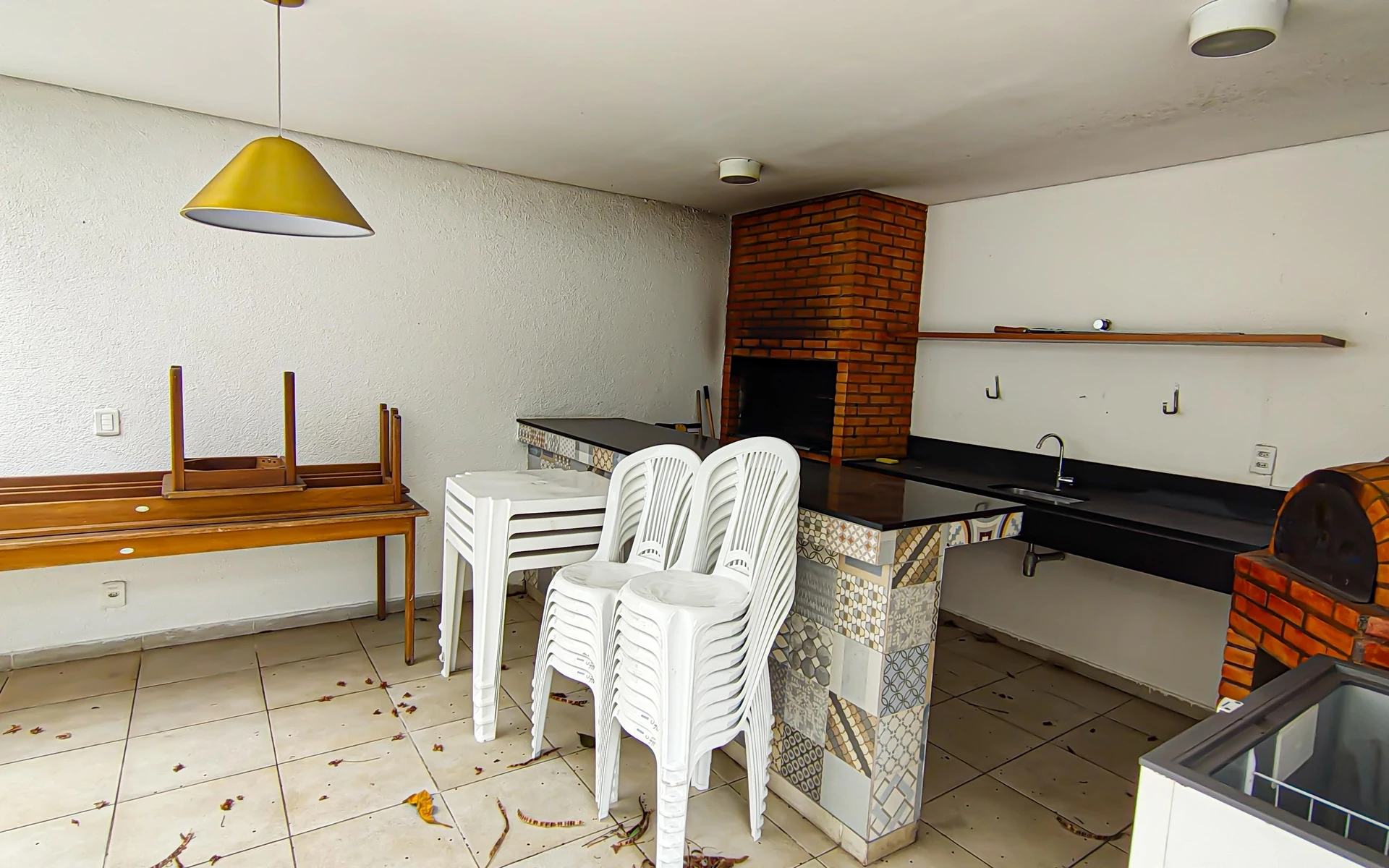 Unfurnished 2-bedroom apartment with en-suite bathrooms — photo 45