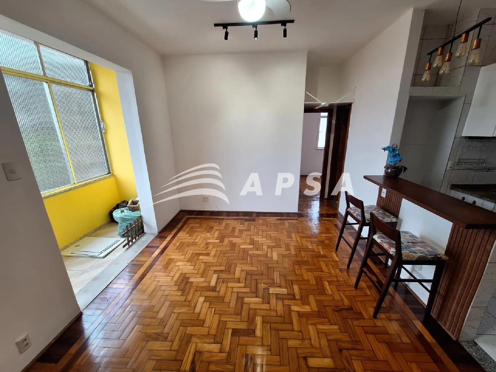 Apartment with 2 bedrooms and an open-plan kitchen — photo 6