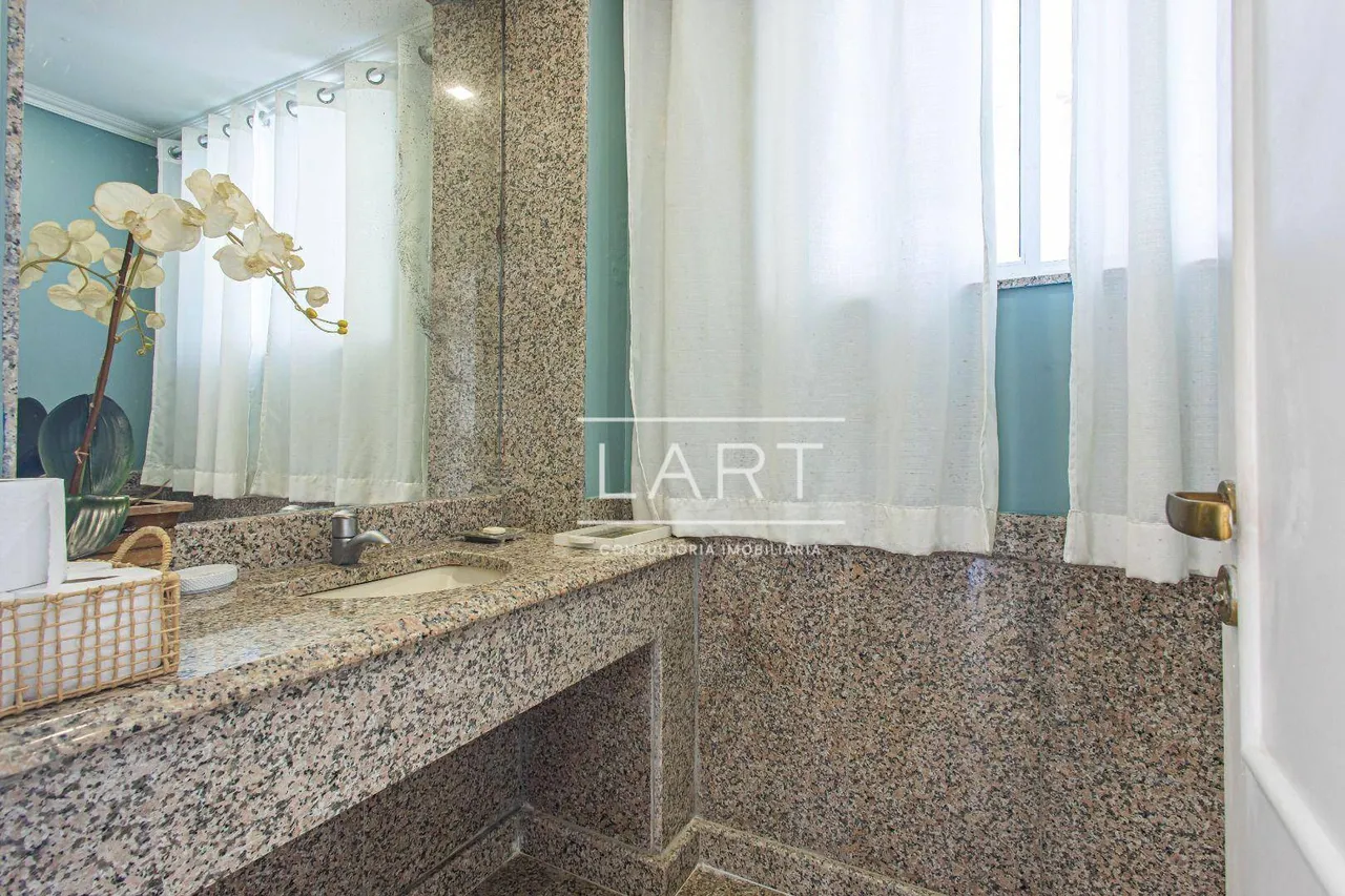5-bedroom house with city and mountain views, 1250 m² — photo 18