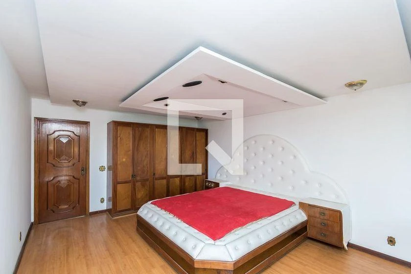 Casa com 4 quartos e 3 vagas, 500 m² — photo 41