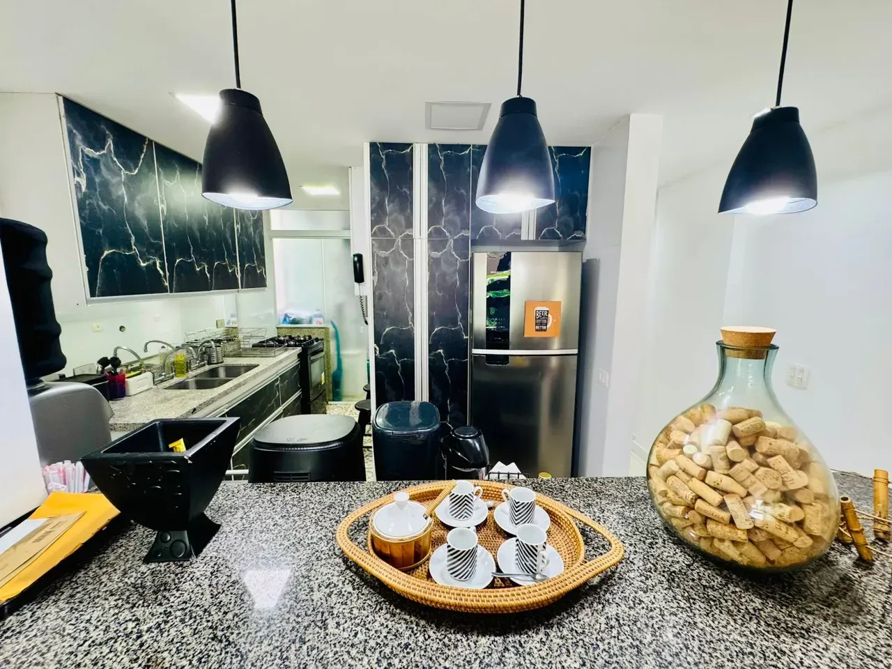 Furnished 3-bedroom apartment with open-plan kitchen — photo 16