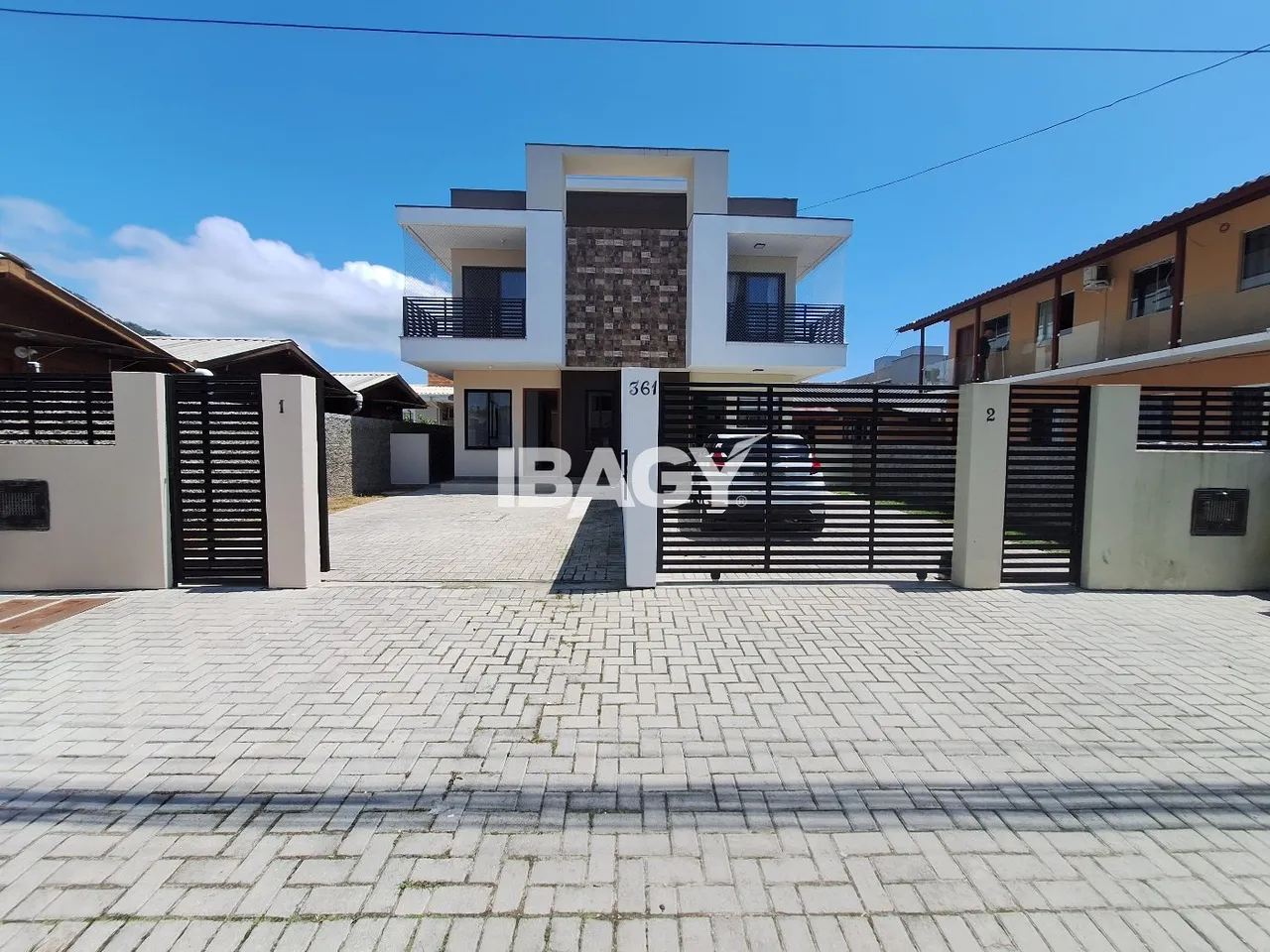 3-bedroom house, 150 m²